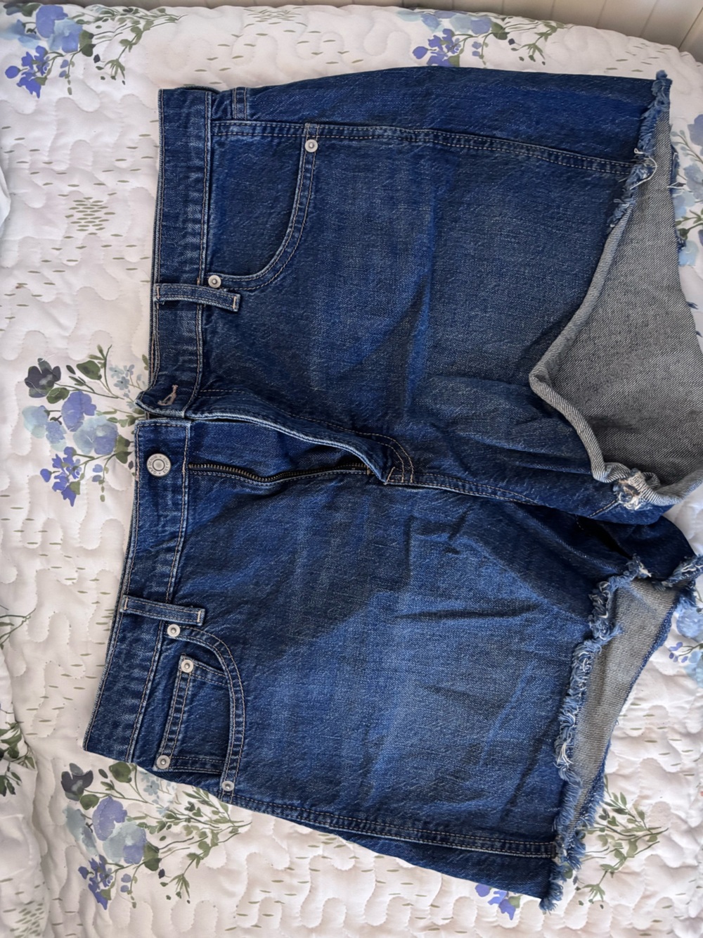 GAP Denim Shorts in Dark Blue 16